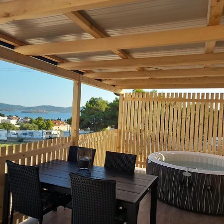 Апартаменти Tiny House Lily With Jacuzzi Светі Филип-і-Яков Екстер'єр фото