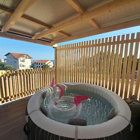 Апартаменти Tiny House Lily With Jacuzzi Светі Филип-і-Яков Екстер'єр фото