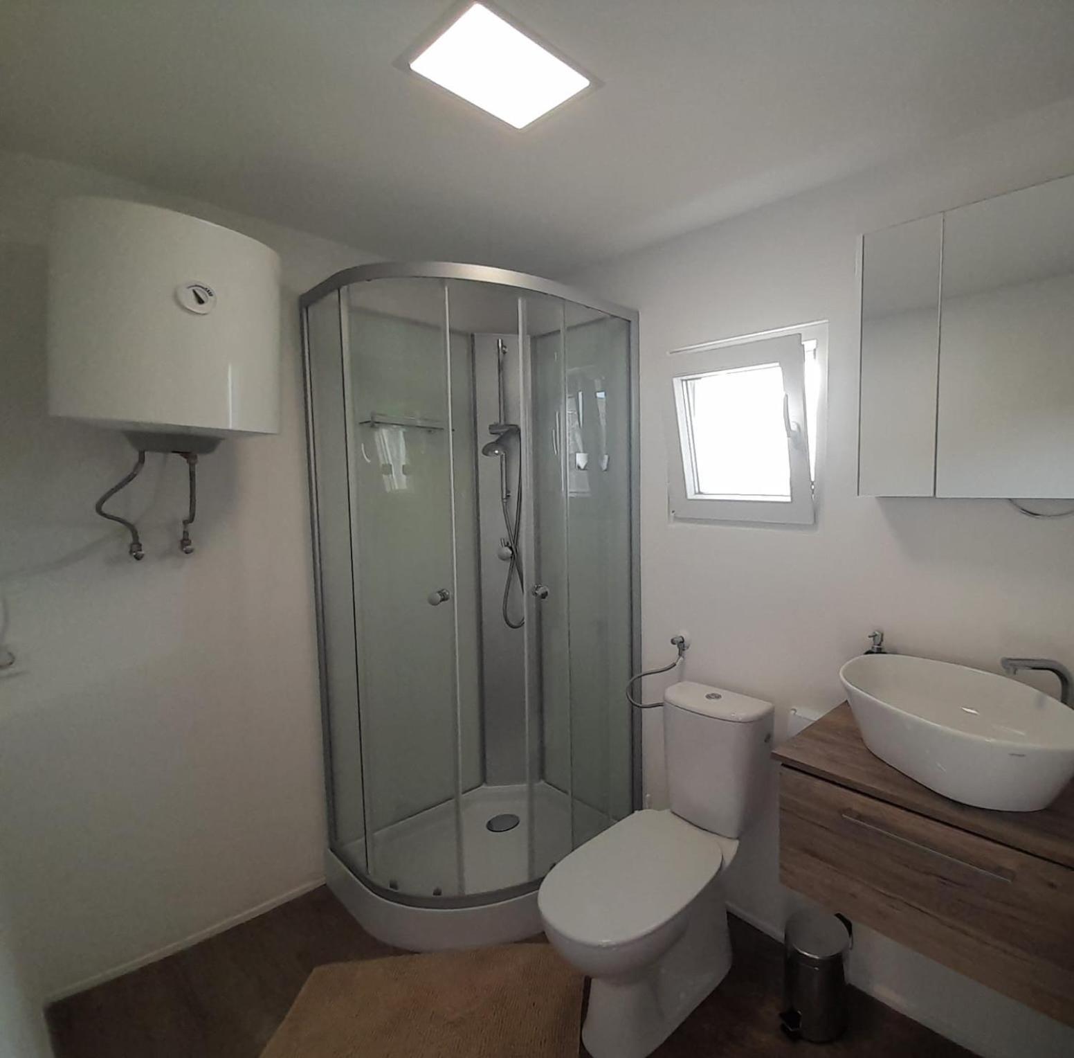 Апартаменти Tiny House Lily With Jacuzzi Светі Филип-і-Яков Екстер'єр фото