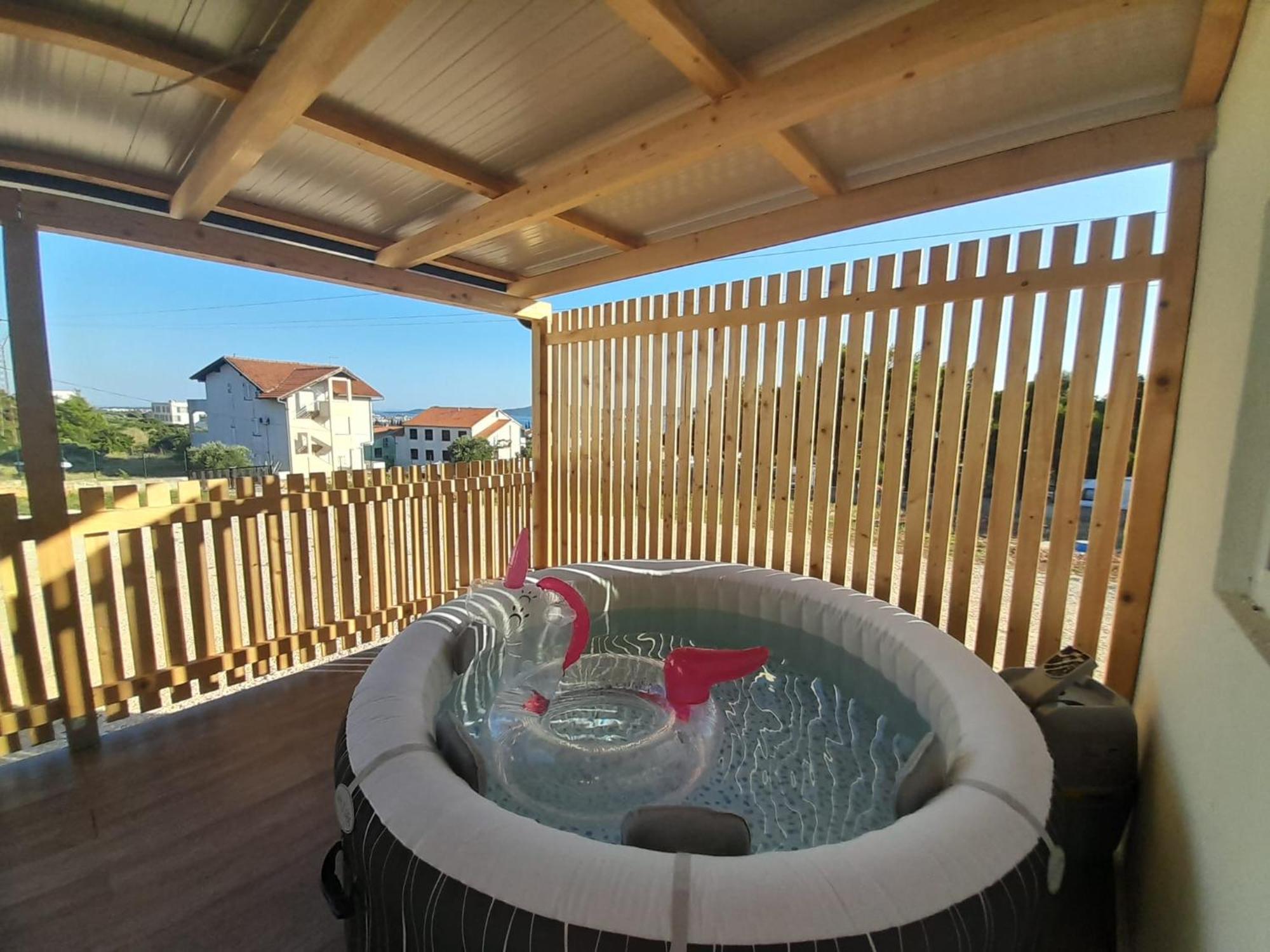 Апартаменти Tiny House Lily With Jacuzzi Светі Филип-і-Яков Екстер'єр фото
